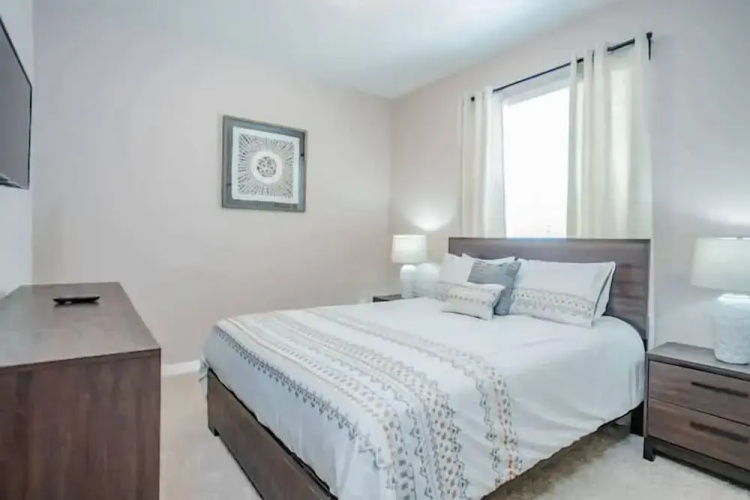 4606 TD - 5BR Townhome Marvel: Private Pool