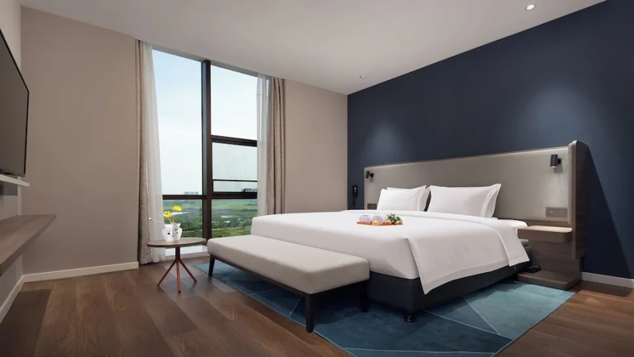 1 Bedroom Suite with river view