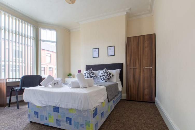 Charming 4-bed, Pet Friendly House in Liverpool