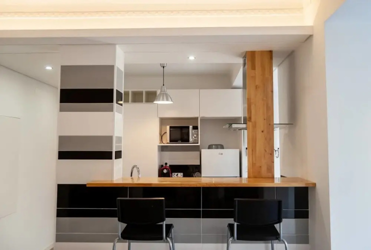 Spacious Basement in Alameda With Lovely Terrace!