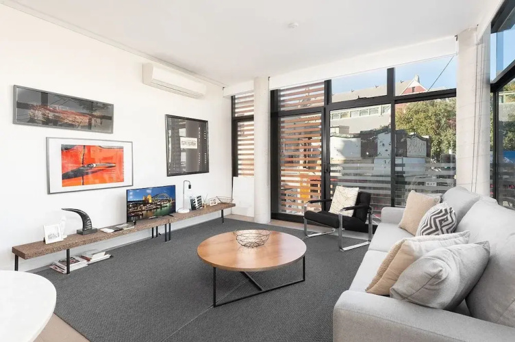 Uber Chic Newtown Designer Pad H392