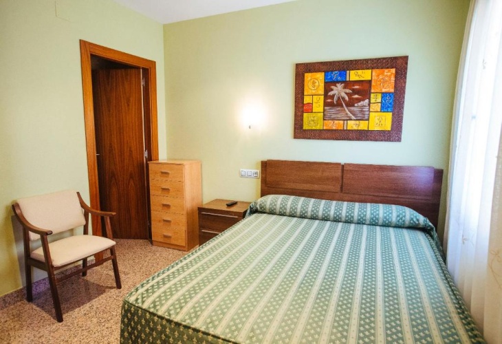 2 Bedrooms Apartment