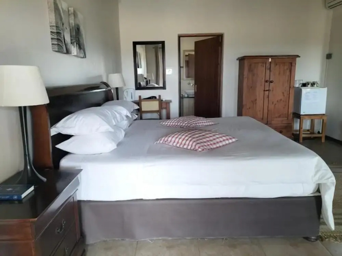 7th Hole Golf Lodge
