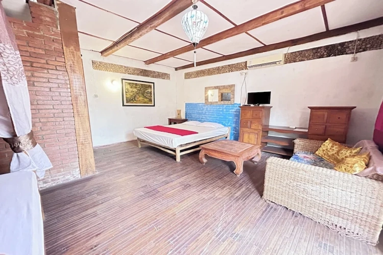 Standard Family room