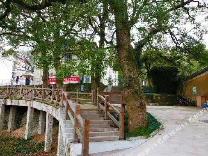 Zhoushan Putuo Mountain Buddha Farmhouse