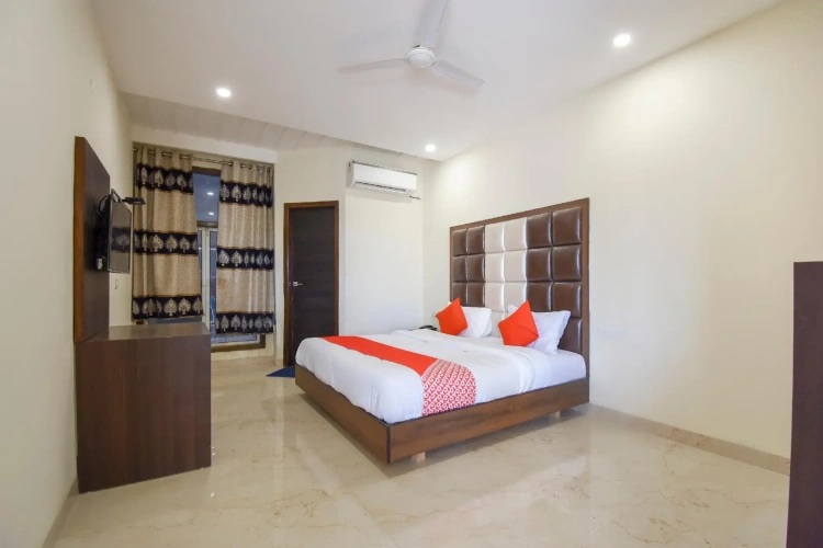 Deluxe Double room