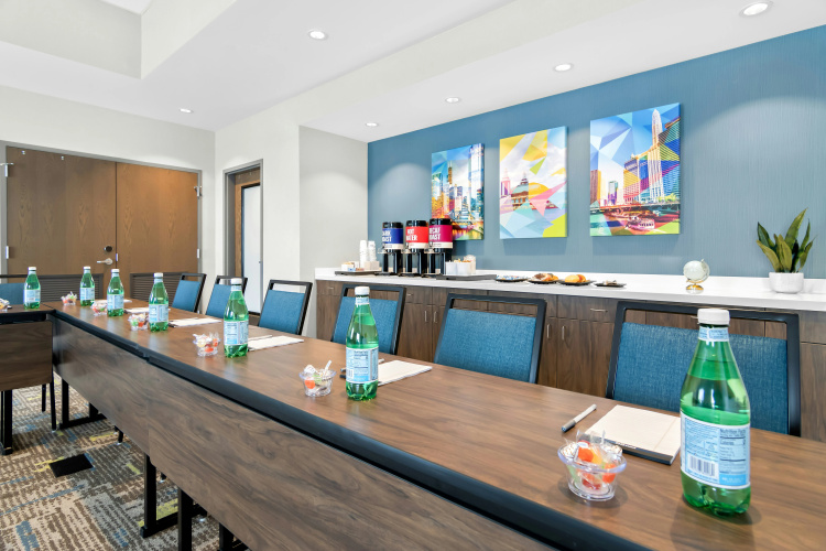Hampton Inn Suites Chicago Medical District Uic photo 18