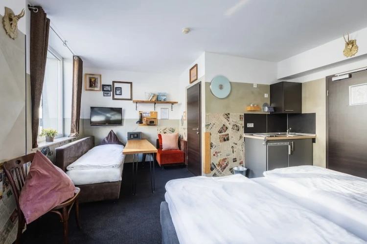 Standard Quadruple room with balcony