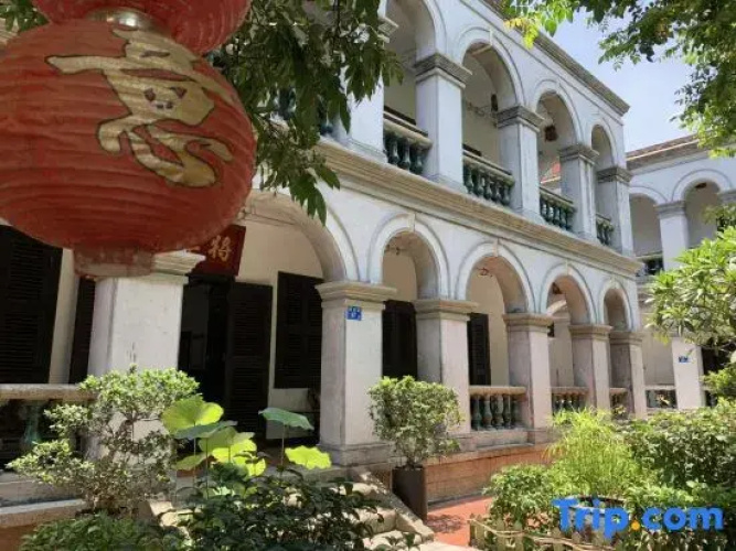 Gongbaodi Hotel