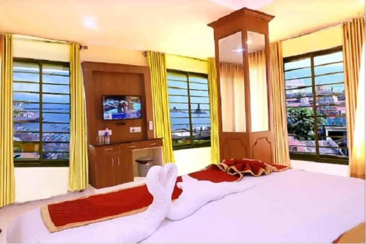 Classic Double room with sea view