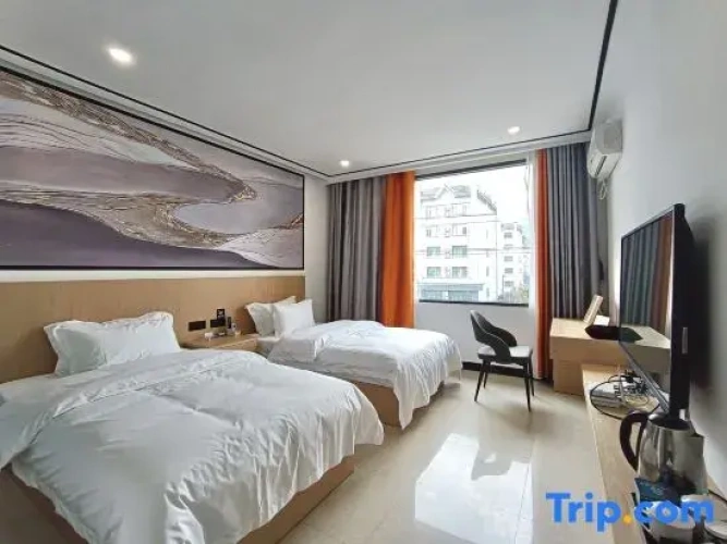 Double Suite