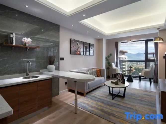 Luxury Suite