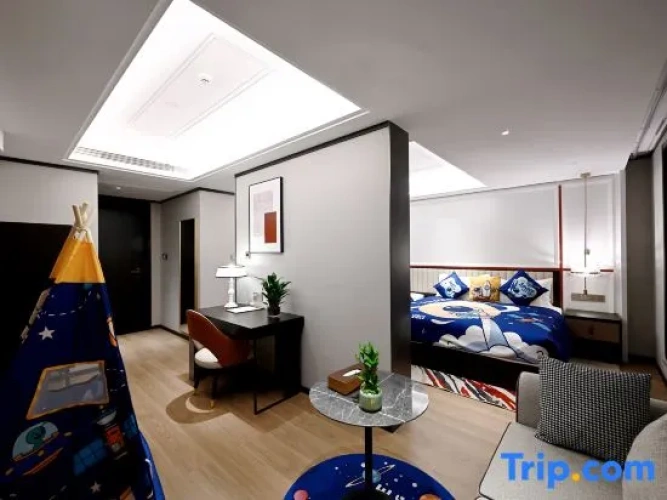 Family Suite with city view