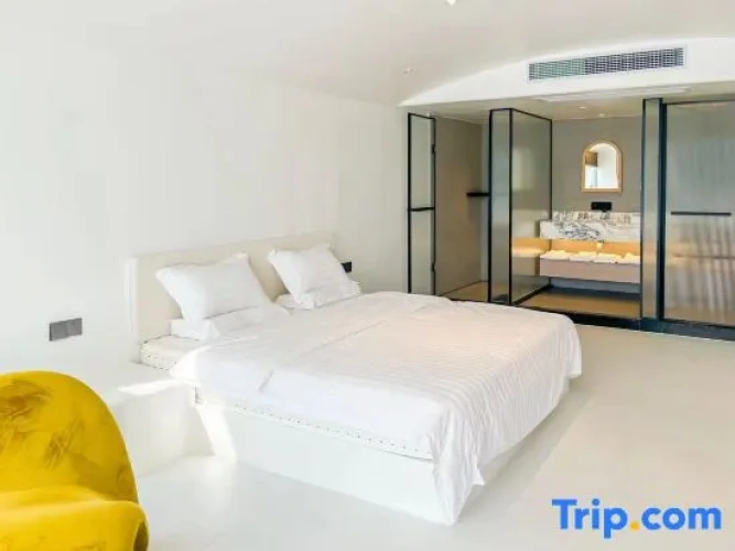 Deluxe Double room with balcony and with sea view