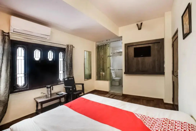 Treebo Trip Vaishali by OYO Rooms