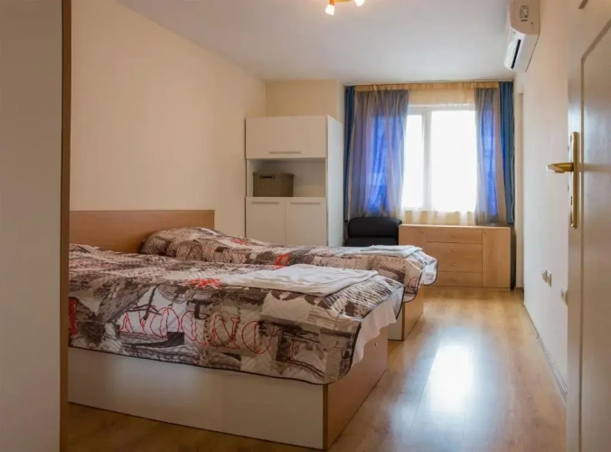 2 Bedrooms Apartment