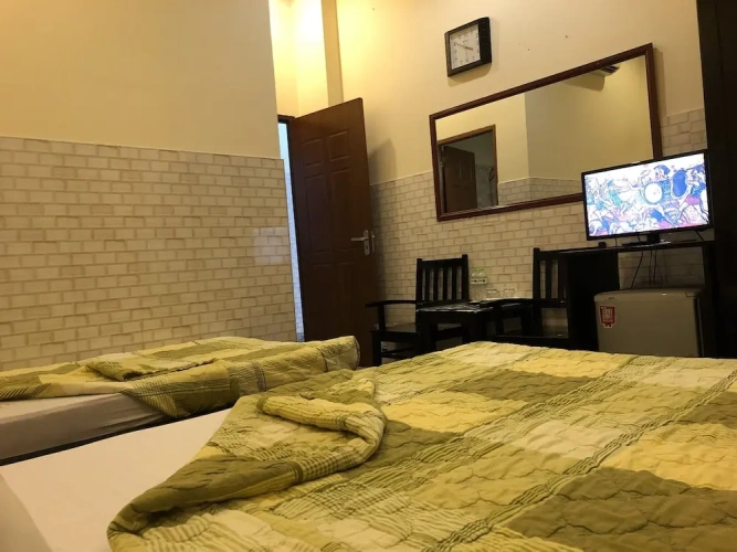 Standard Triple room