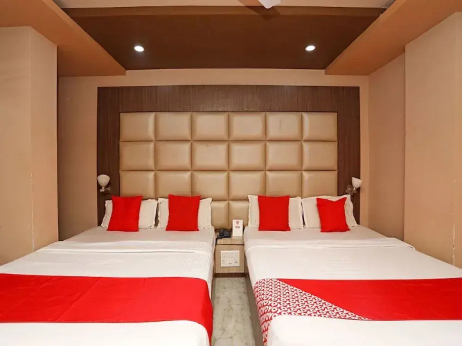 OYO 16173 Hotel Dk