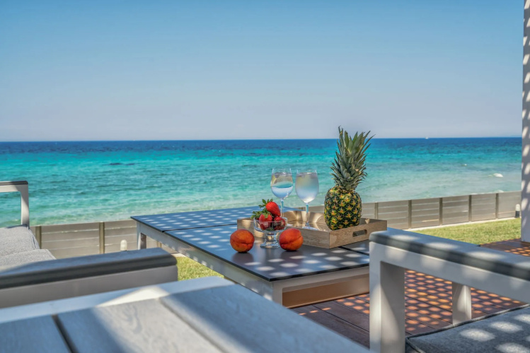 Perla Beach Villa