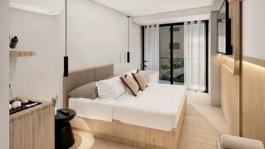 Lomm Hotel By Somos The Group