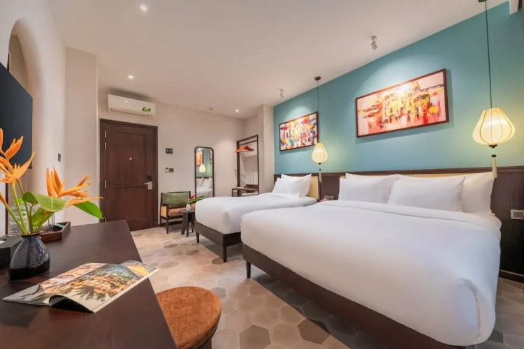 Deluxe Triple room