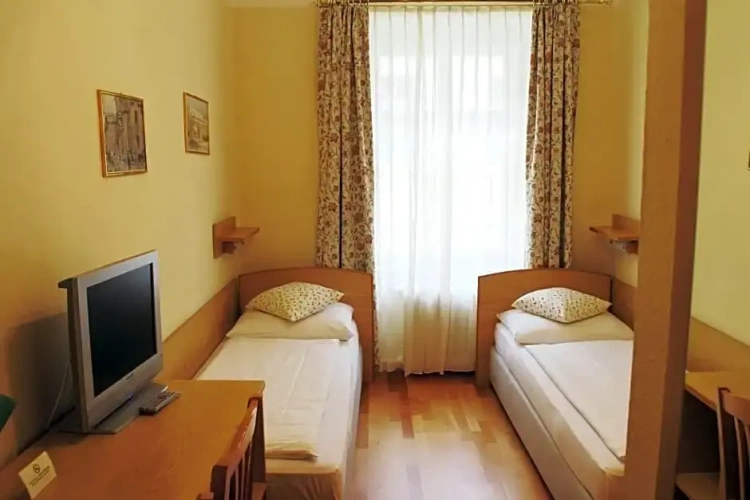 Standard Double room with view