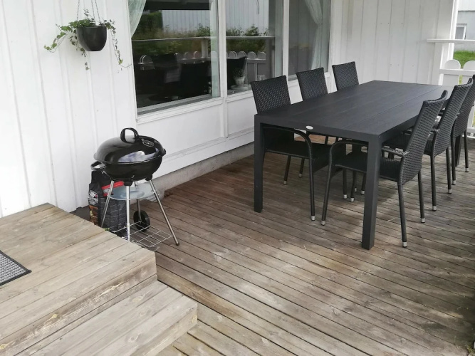 6 Person Holiday Home in Strömstad