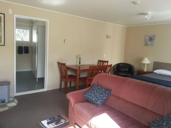 Cromwell Motel