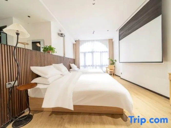 Standard Family room with city view