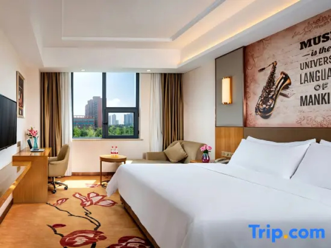 Deluxe Double Suite
