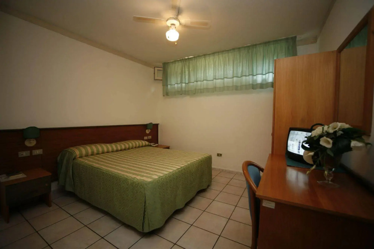 Hotel Leucosya