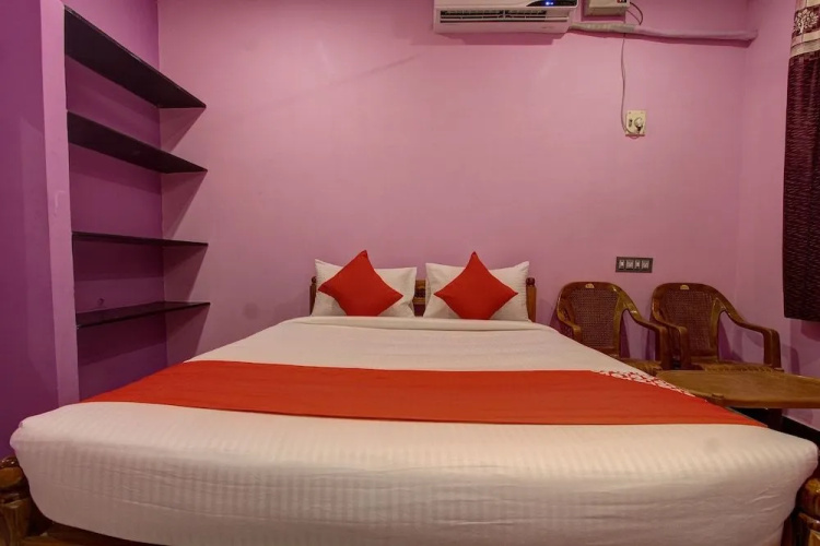 Oyo 38664 Rt Residency
