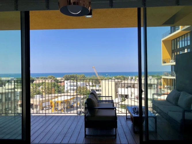 1 Bedroom Apartment with ocean view