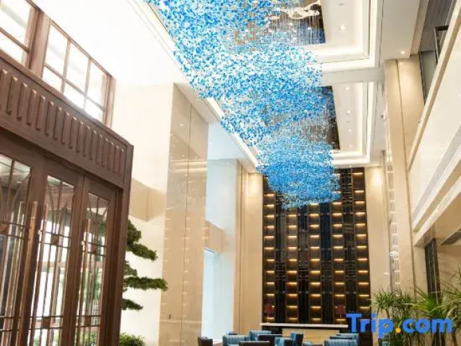 Yuerong Kingmax Hotel
