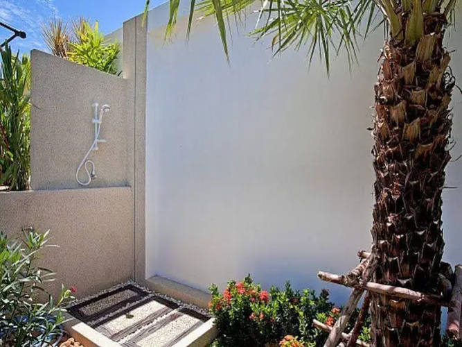 Villa Radiance