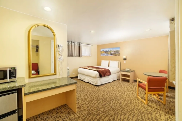 Standard Double room with balcony