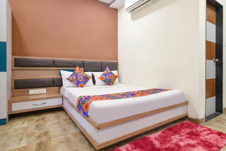 Fabhotel Ss Blue