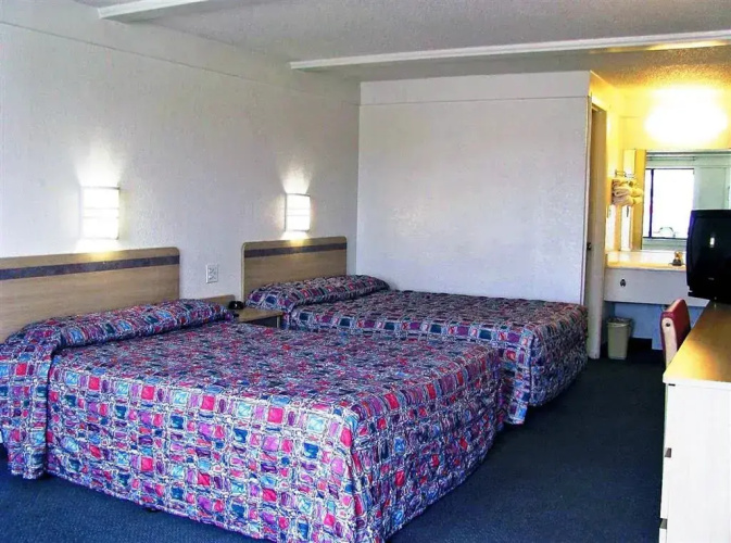 Motel 6 Benton Harbor