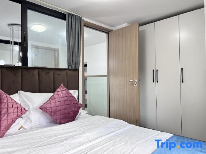 2 Bedrooms Duplex Apartment
