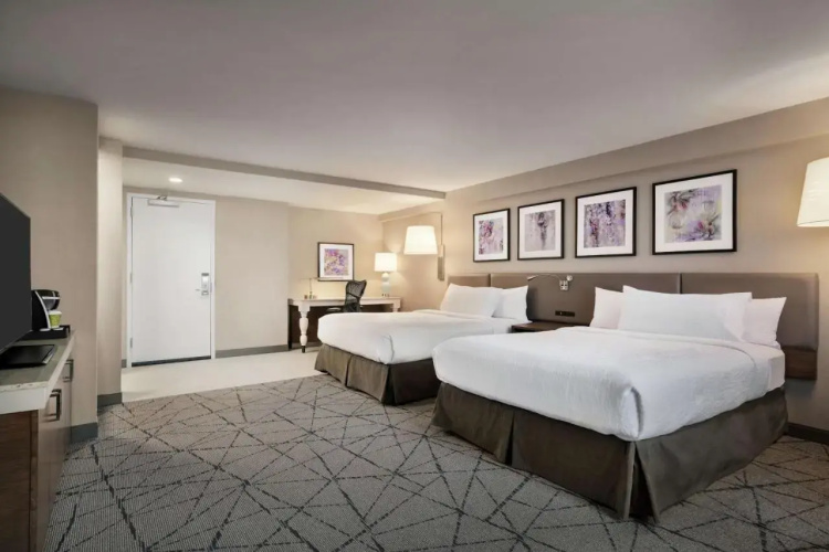 Holiday Inn Springfield