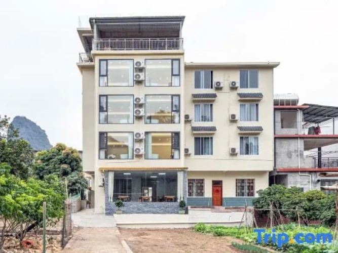 Yangshuo Xingping Mountain House Water Residence Homestay (20 Yuan Background Scenic Area)