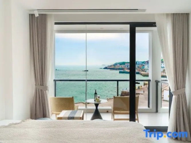 Standard Double room with balcony and with sea view