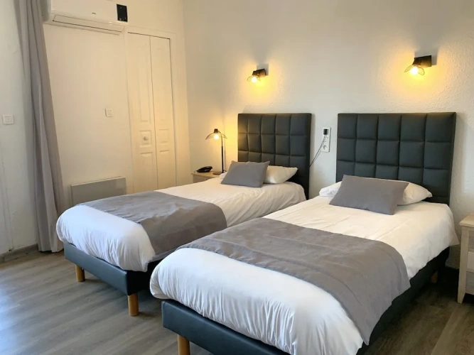 Superior Twin room with sea view