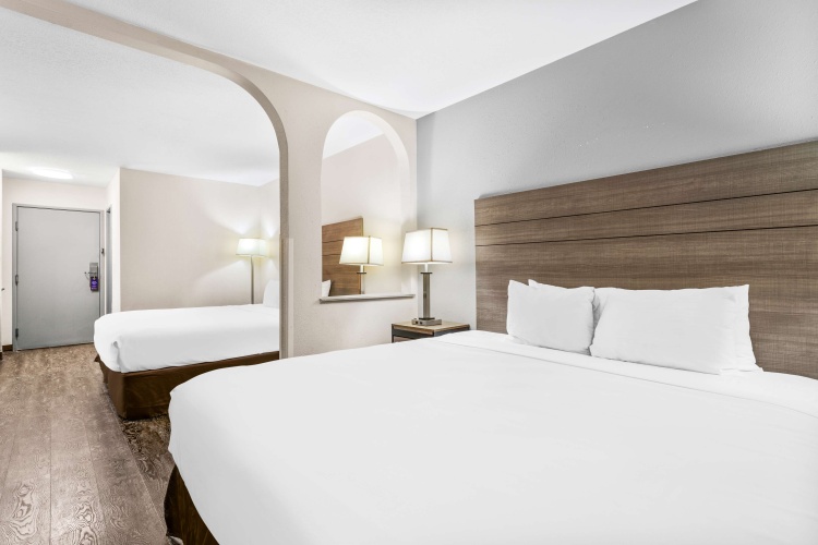 Standard Quadruple room