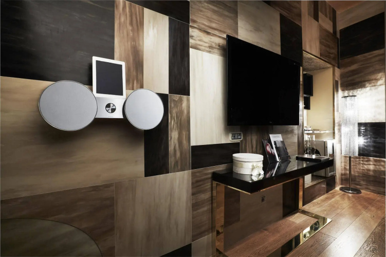 Gold Royal Suite