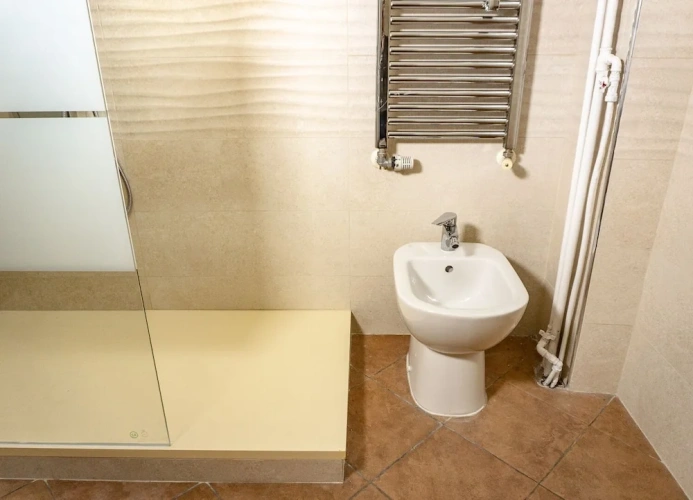 Comfort room