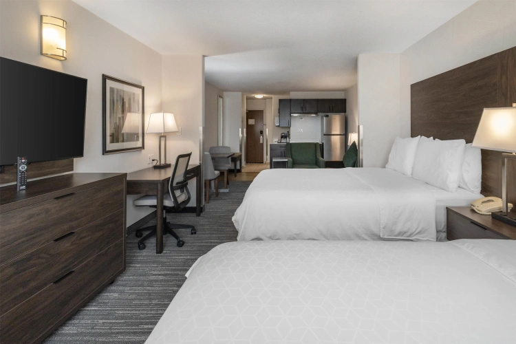 Quadruple Suite