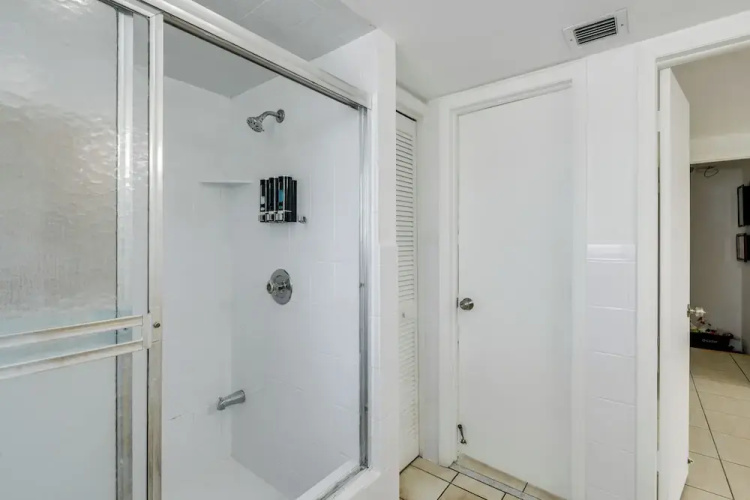 Walk to Beach: Florida Keys Gem w/ Ocean Views