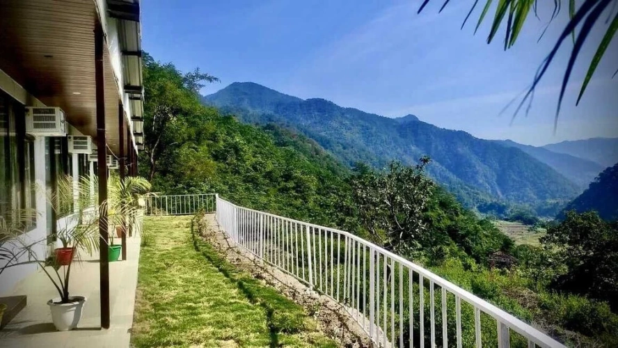 Deluxe Quadruple room with balcony