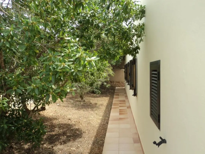 3 Bedrooms Cottage